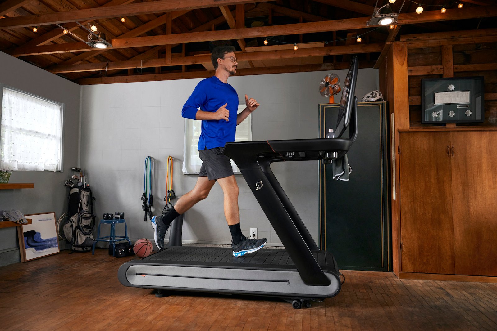 Should I Wear Knee Brace on Treadmill?