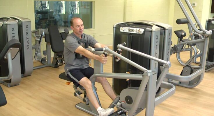 How to Use Seated Row Machine
